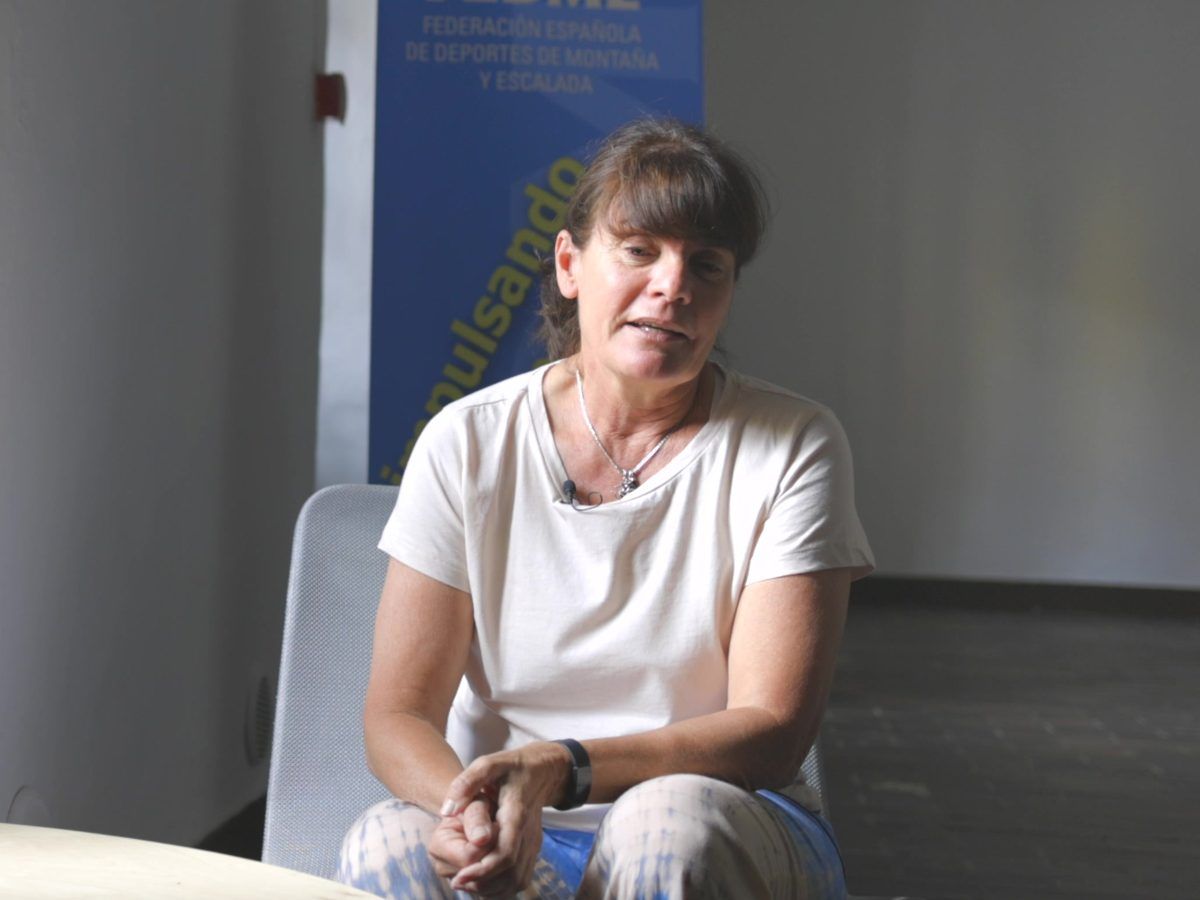 Reyes de Miguel, productora ejecutiva de Abriendo Camino, en una entrevista de la FEDME